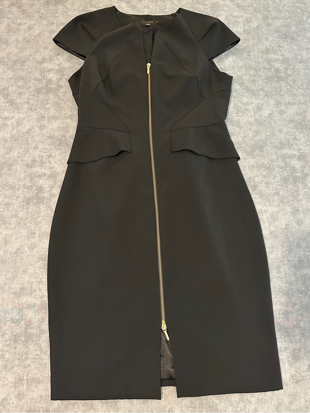 Ted Baker Architectural Peplum Pencil Dress Black Gold Zip Sheath Size 4/10 EUC